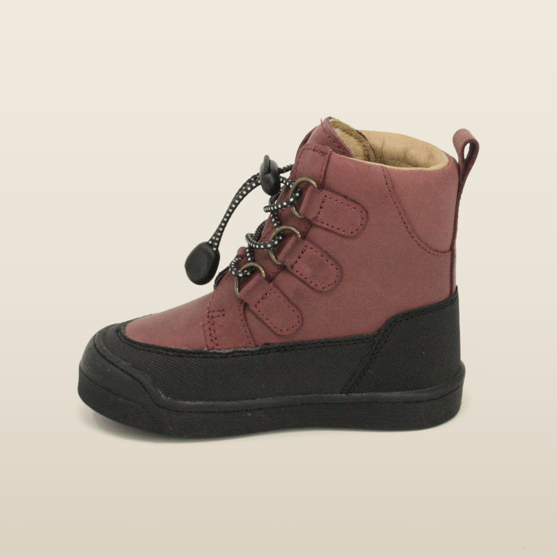 Berry Finn boot, three-quarter view